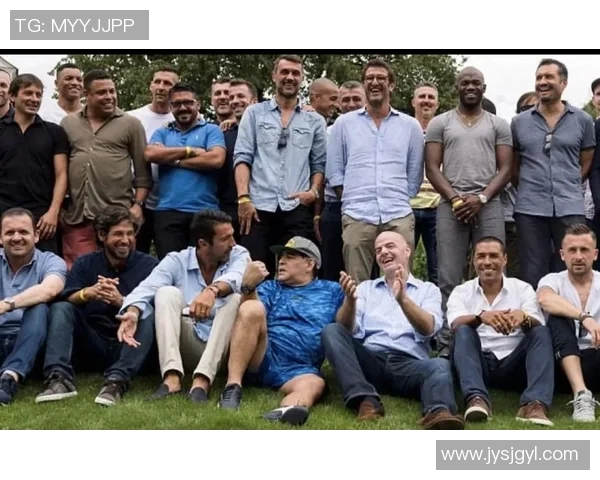 足球明星球员齐聚一堂共庆盛典精彩瞬间大合照回顾