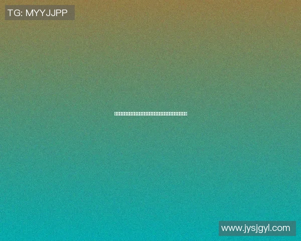 时尚足球明星休闲衬衫女款图片展示让你尽显运动魅力与优雅气质