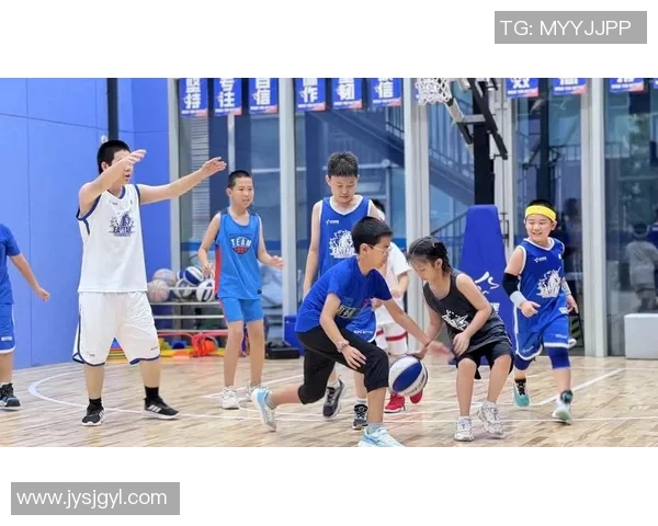 明星们热爱篮球的背后故事与他们的球场瞬间分享